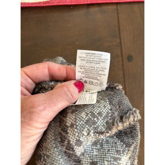 Smartwool 100% Merino Wool Fair isle Pattern Beanie Hat Beige Cream Gray - Picture 7 of 9